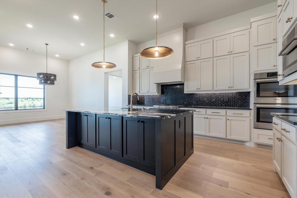 Montrachet - Residential