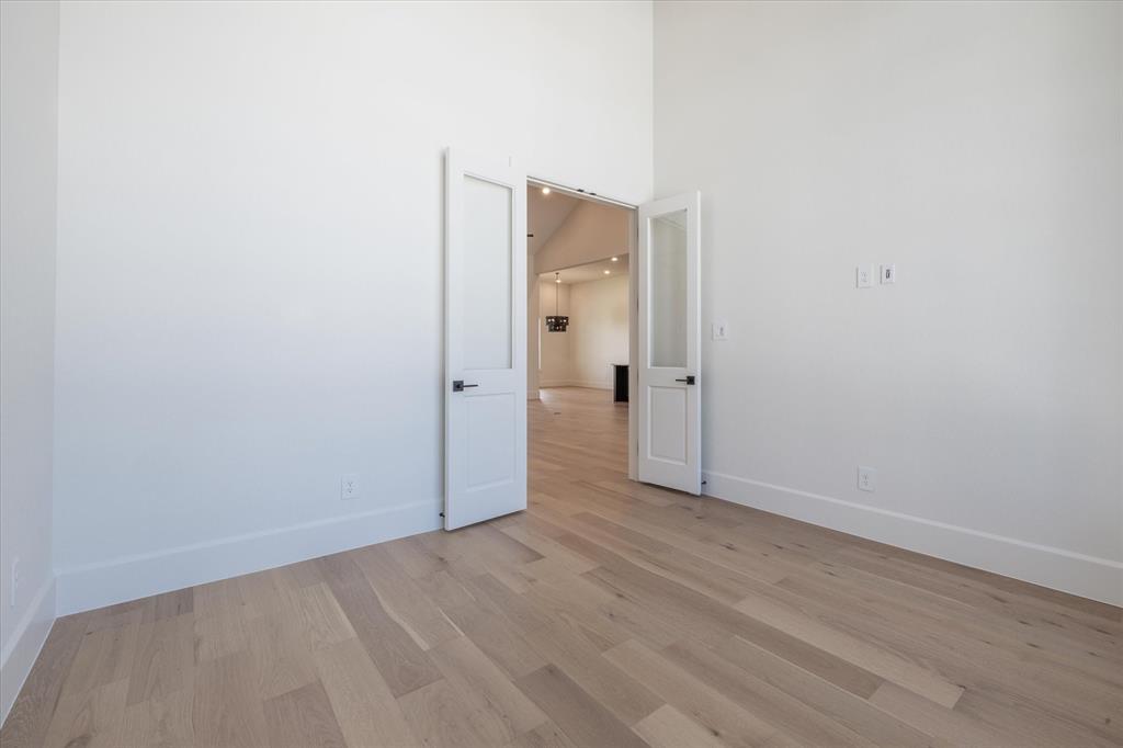 Montrachet - Residential