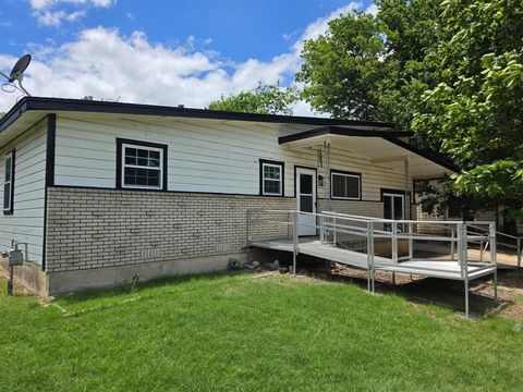 Photo of 2311 Terrace Drive, Copperas Cove, TX 76522 (MLS # 21309877)