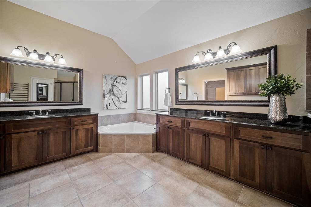 Heritage Oaks Colleyville - Residential