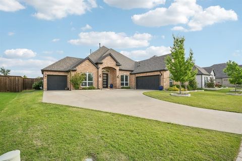 Photo of 301 Highbridge Lane, Prosper, TX 75078 (MLS # 21244223)
