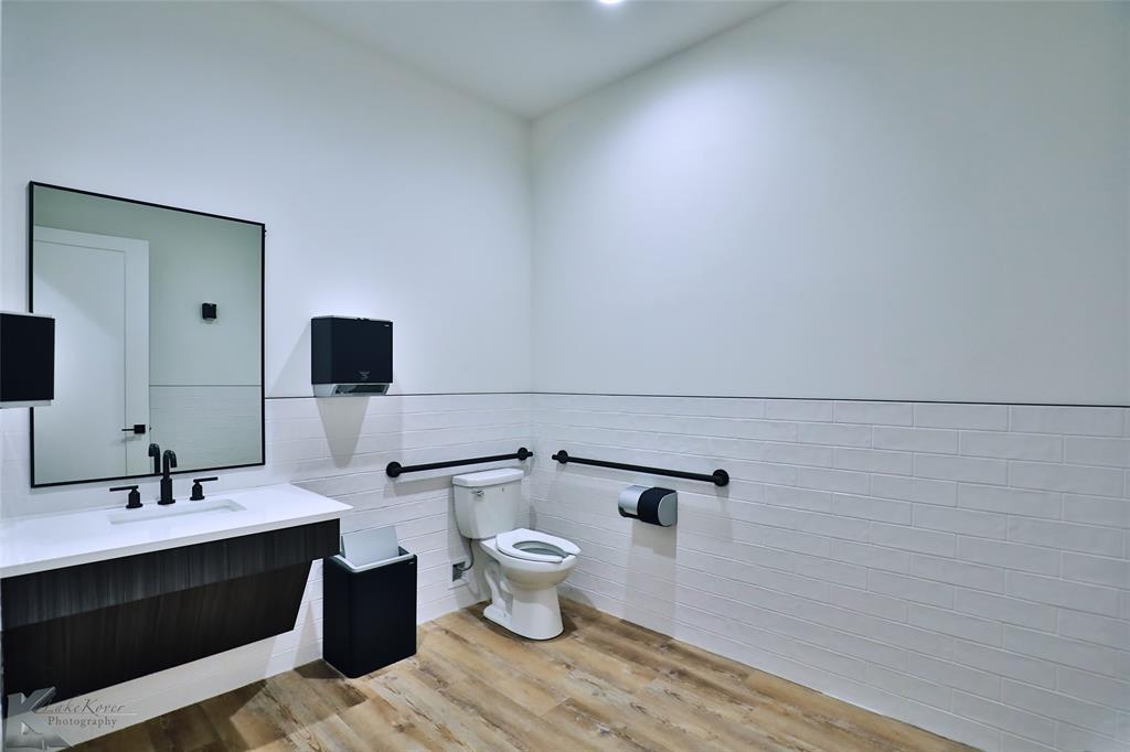 Antilley Road West Add - Commercial Lease