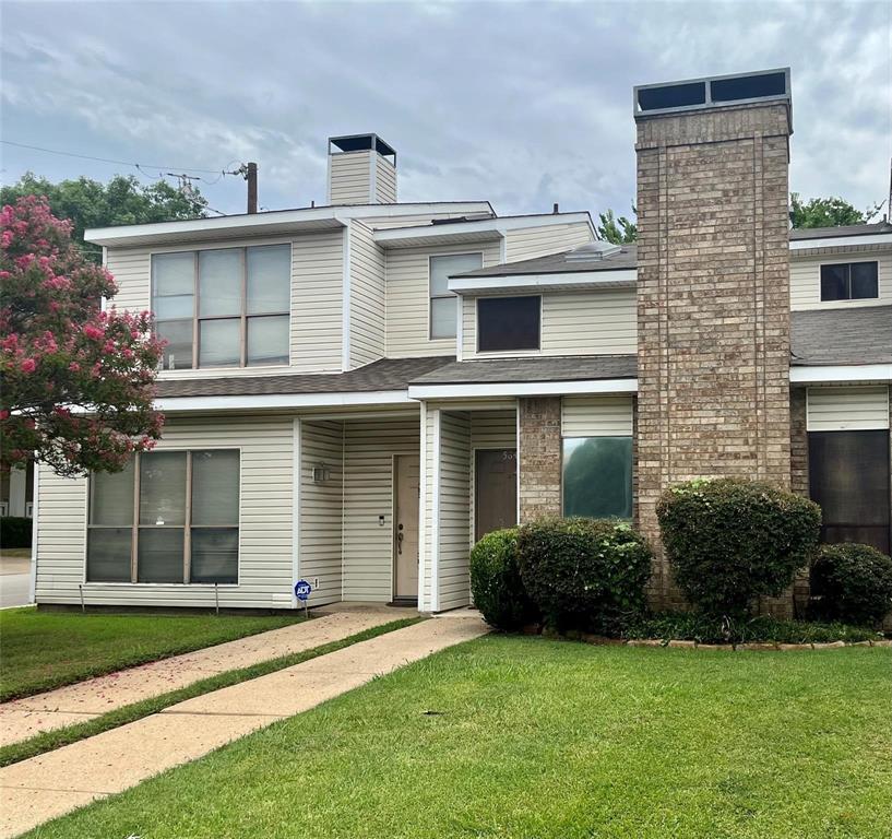 564 Josephine Street