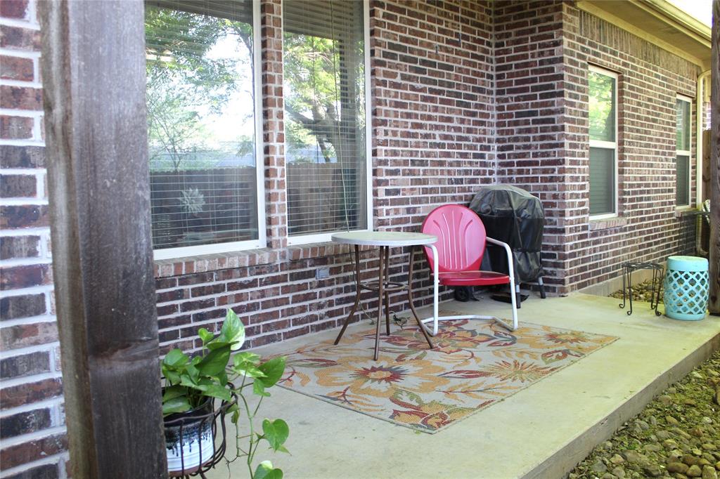 01 Garden Place Add Ph 02 - Residential