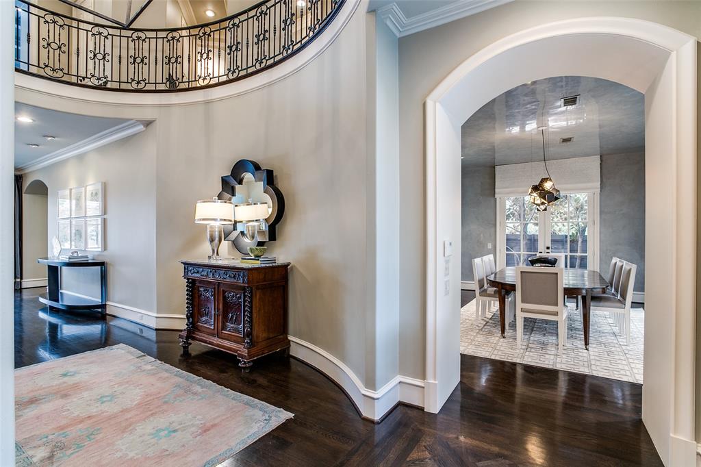 Windsor Place - Residential