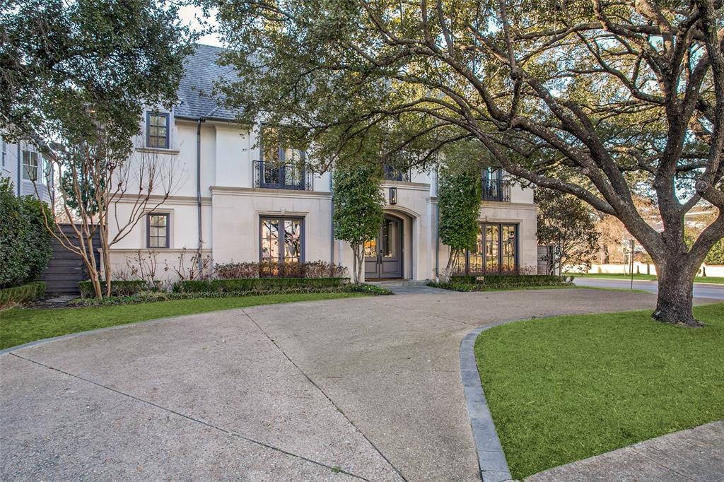 Windsor Place - Residential