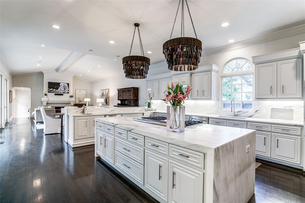 Windsor Place - Residential