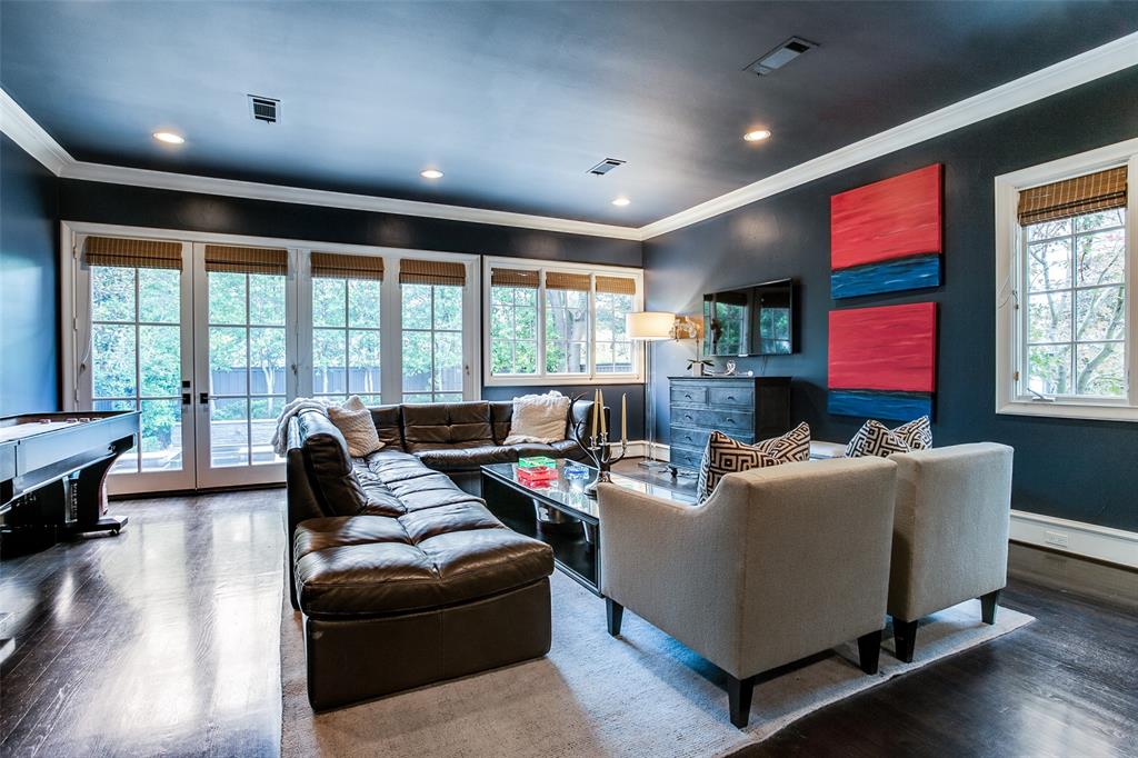 Windsor Place - Residential