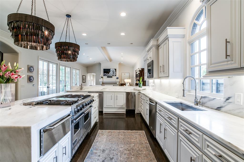 Windsor Place - Residential