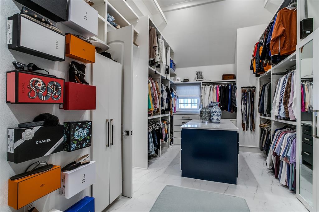 Windsor Place - Residential