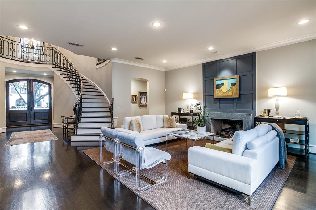 Windsor Place - Residential