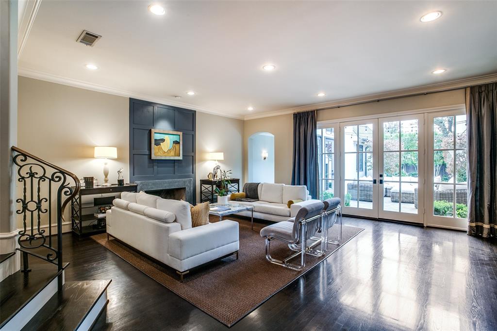 Windsor Place - Residential