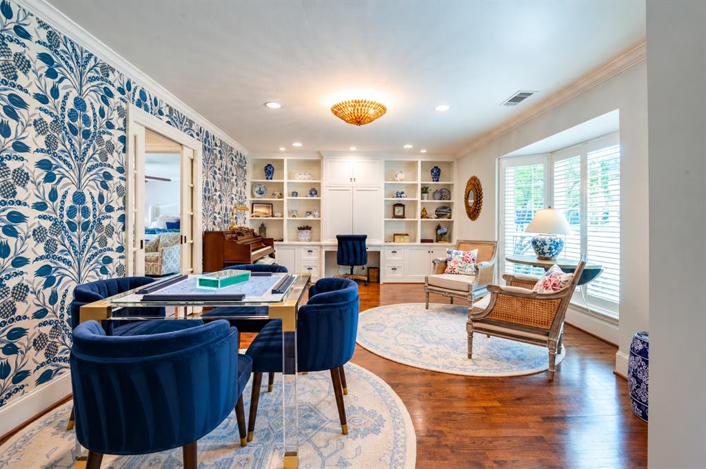 7127 Stonetrail Drive