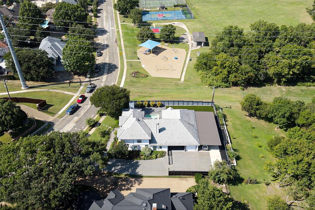 3015 Forestwood Drive