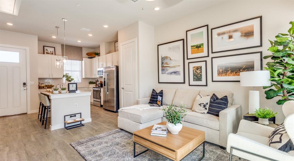 Cadia Grand Prairie - Residential Lease