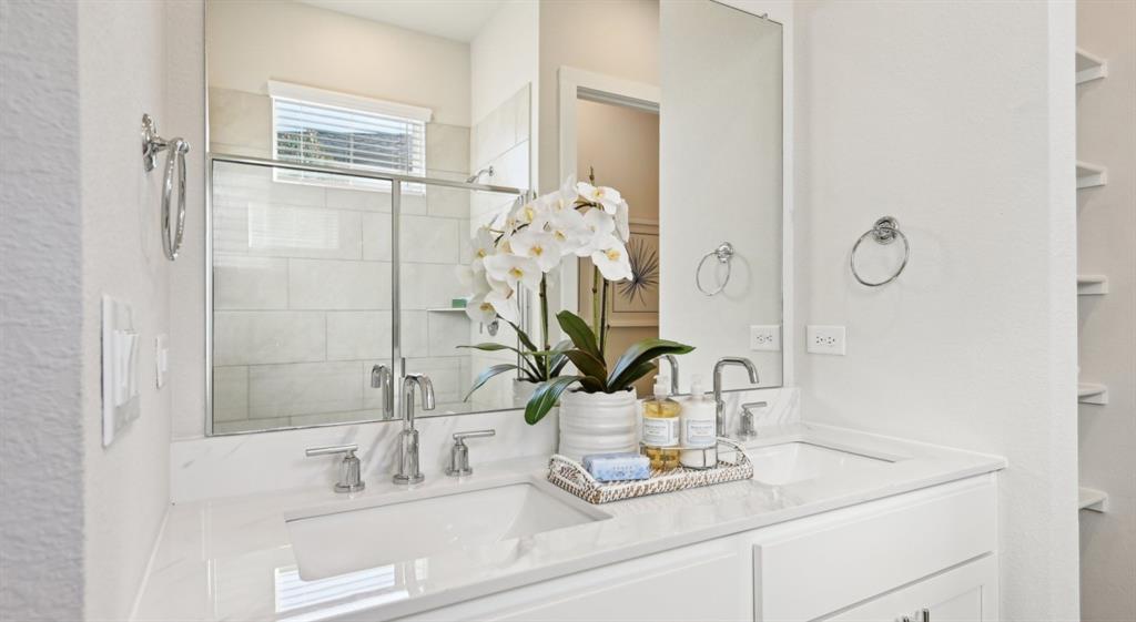 Cadia Grand Prairie - Residential Lease