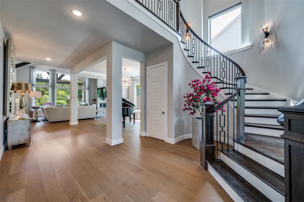 8138 Edgefield Court