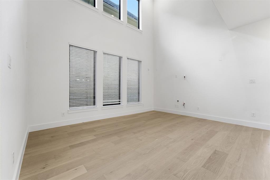 7317 Van Tuyl Parkway