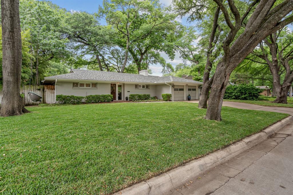 3200 Spanish Oak Drive