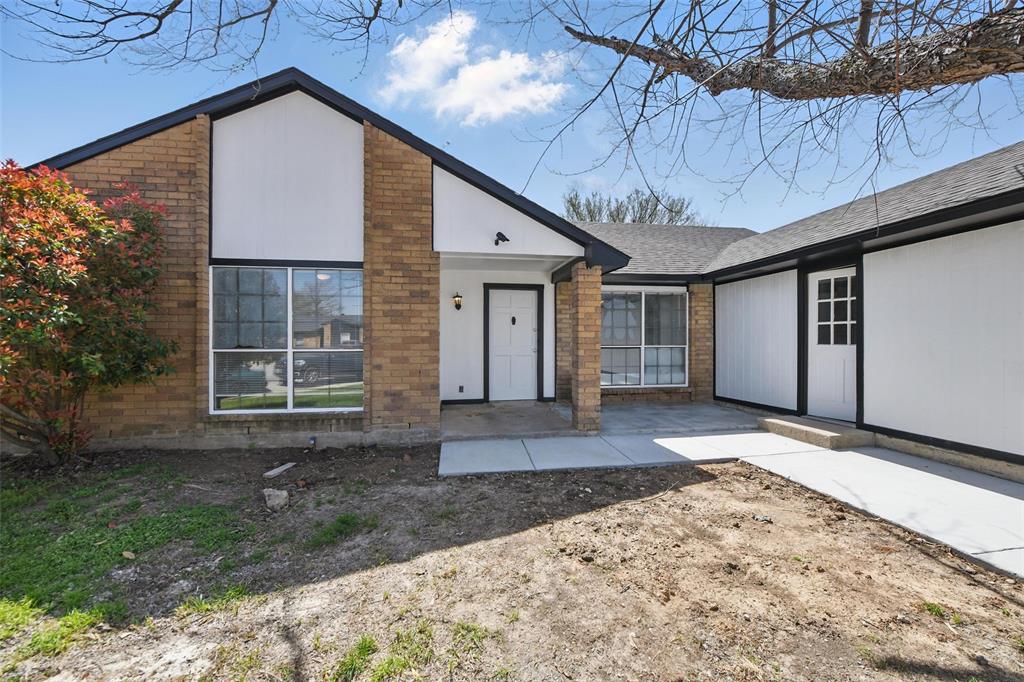 6932 Fallbrook Court