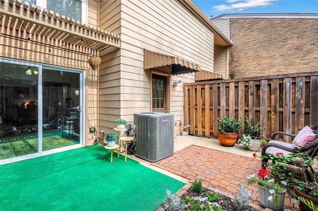 Brooktown Twnhs - Residential