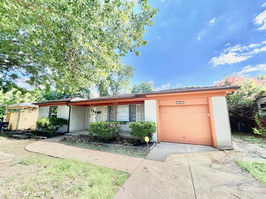 Wonderful 3 bedrooms with 2 bathrooms in Burtonhill Area! This bright home offers tons of windows for plenty of natural light, split bedrooms. Minutes from major highways and shopping centers and downtown Fort Worth. Large backyard. Wood Flooring and wood like tile for the entire house. First Month Rent $2000 and Security Deposit $2000 is required. $100 Application Fee. NO PETS.