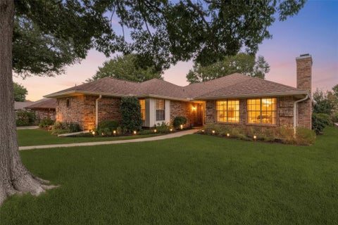 Photo of 2213 Ridgewood, Bedford, TX 76021 (MLS # 21370303)