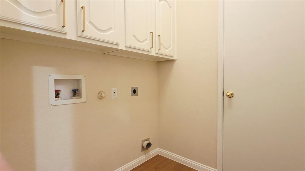 Meadows Of Roanoke Ph II - Residential Lease