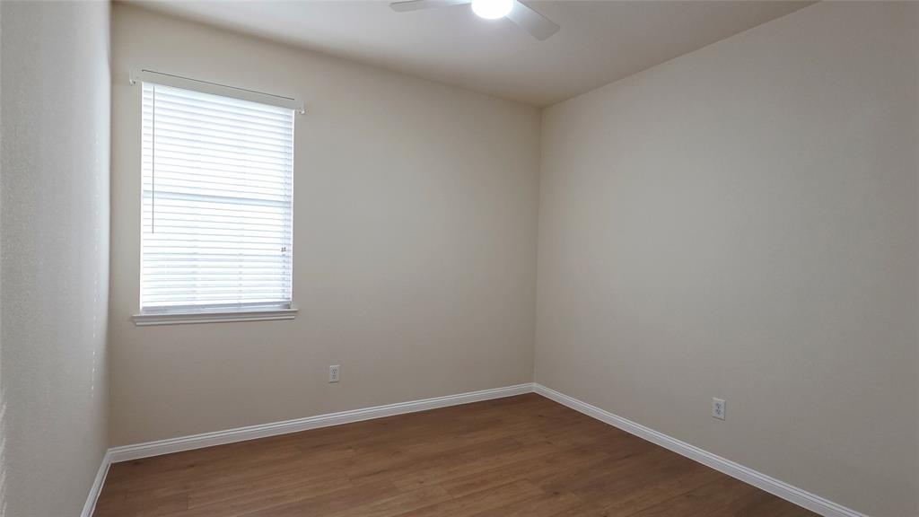 Meadows Of Roanoke Ph II - Residential Lease