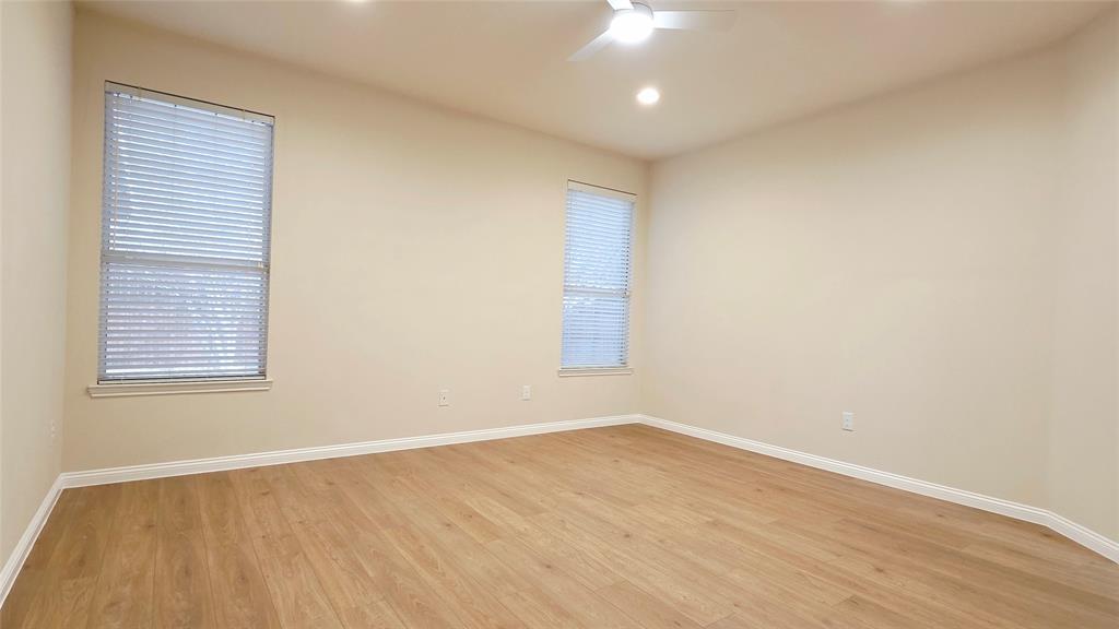 Meadows Of Roanoke Ph II - Residential Lease