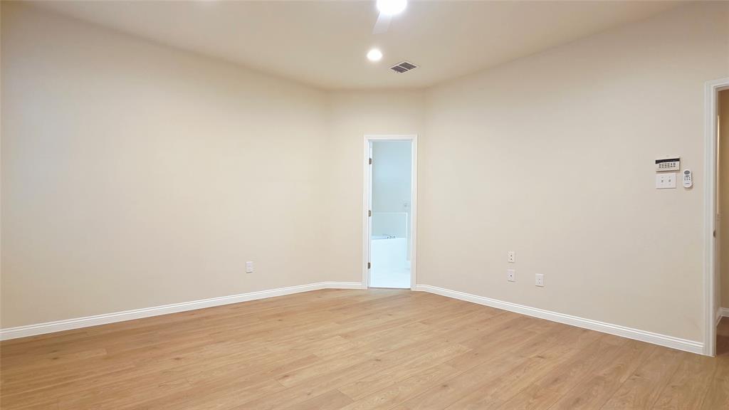 Meadows Of Roanoke Ph II - Residential Lease