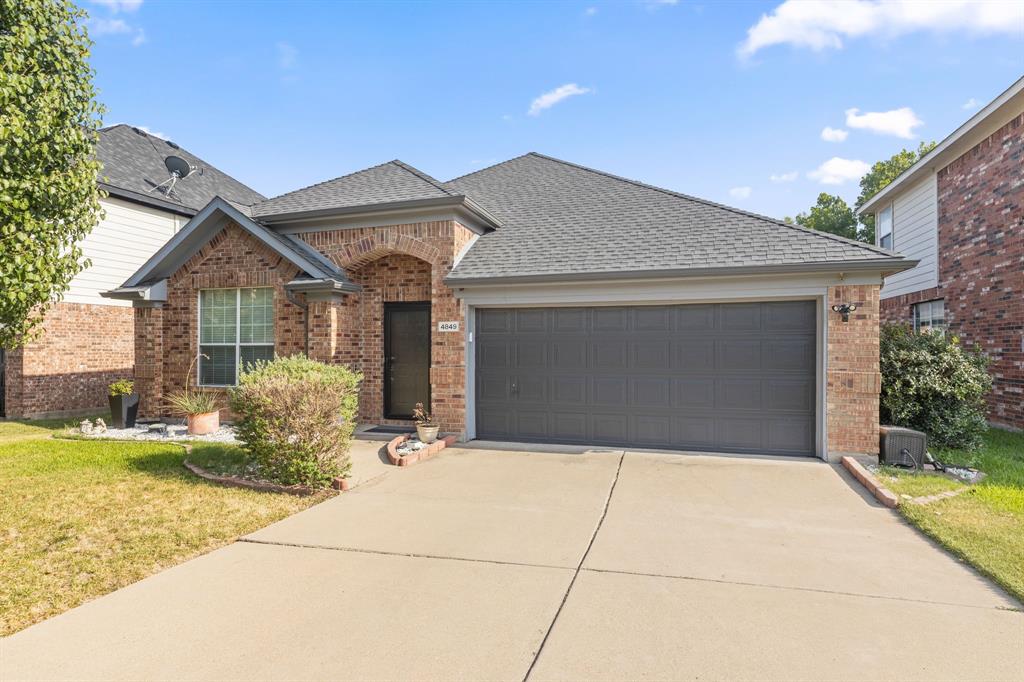 4849 Summer Oaks Lane
