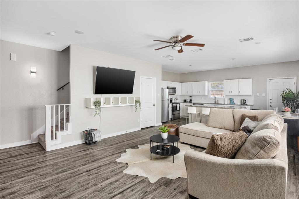 5006 Colonial Avenue