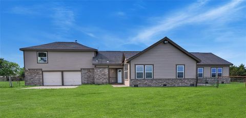 Photo of 4266 Fm 118, Greenville, TX 75401 (MLS # 21245751)