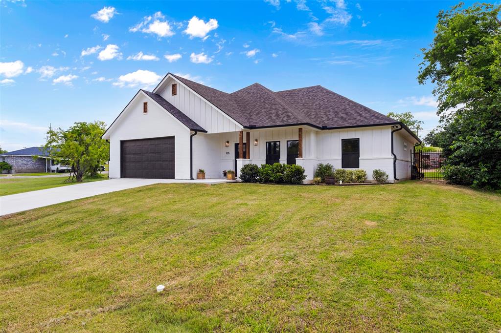 Runaway Bay - Residential