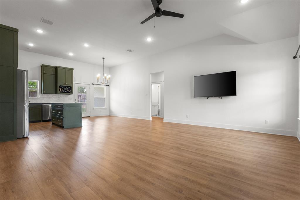 Runaway Bay - Residential
