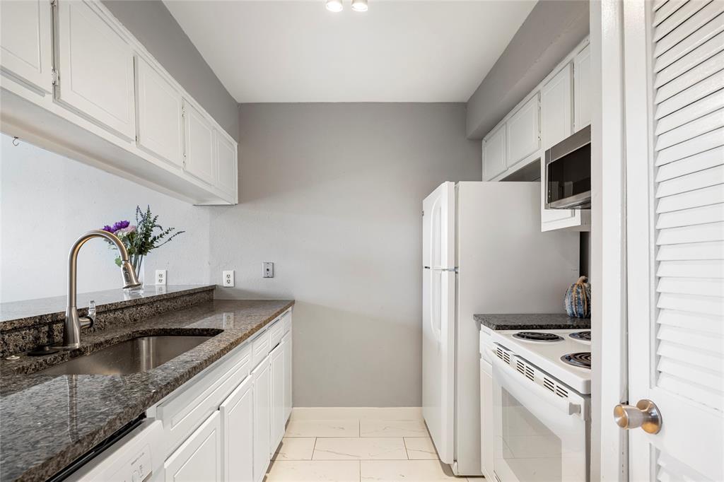 Wilshire Village Add - Residential Lease