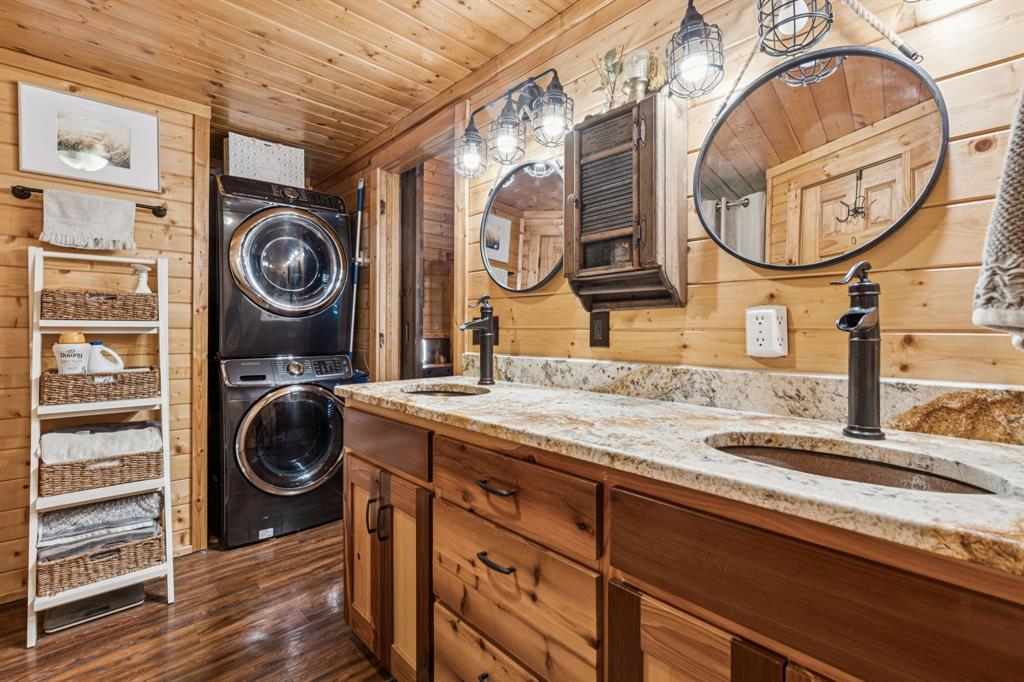 J L Tarry Surv Abs #906 - Residential