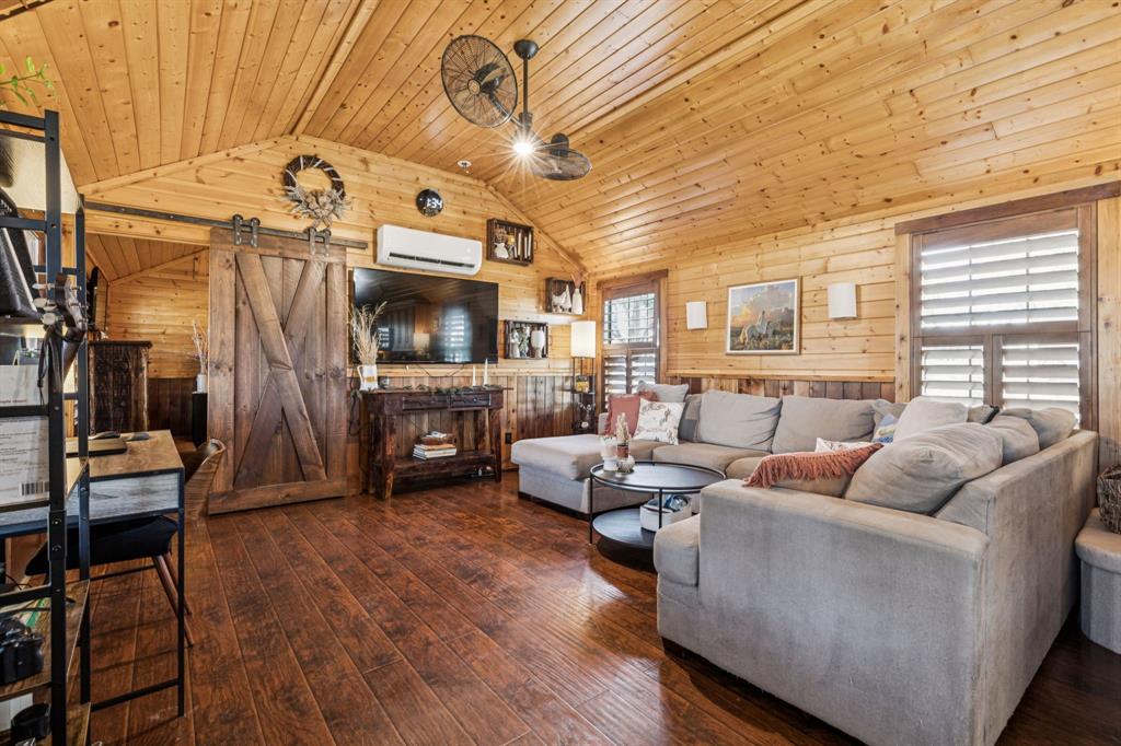 J L Tarry Surv Abs #906 - Residential