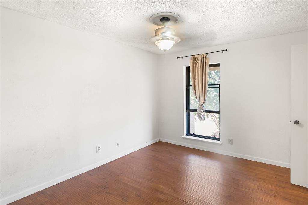 Centre Villa - Residential