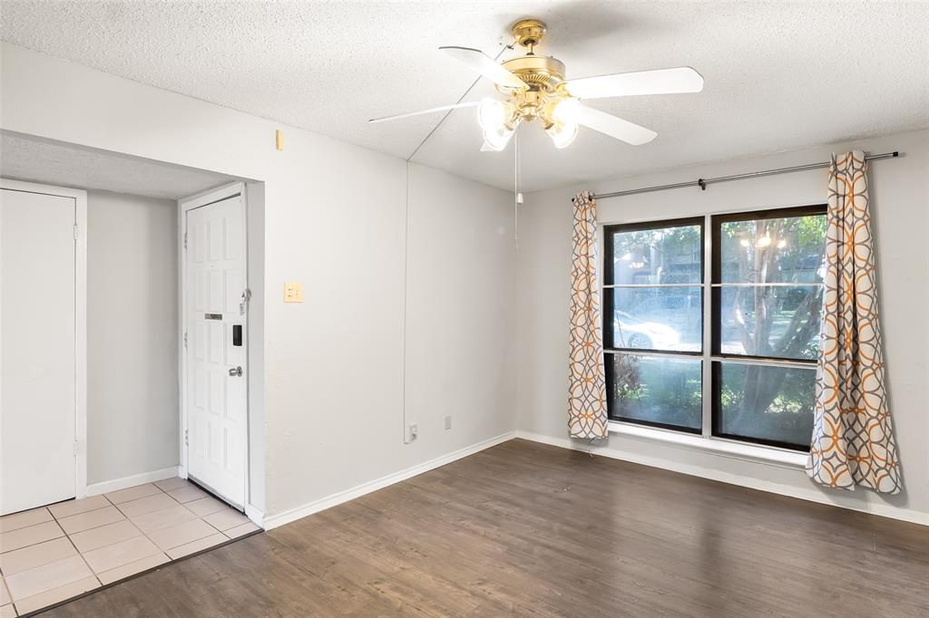 Centre Villa - Residential