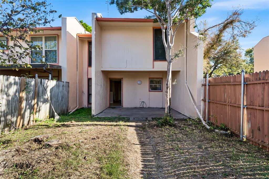 Centre Villa - Residential