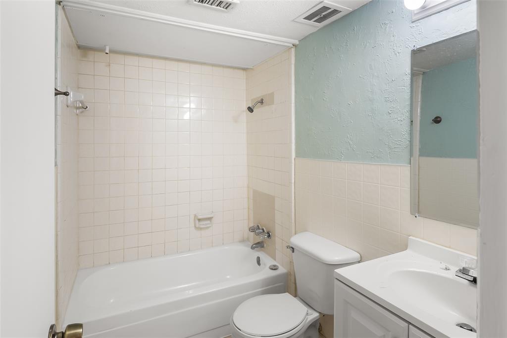 Centre Villa - Residential