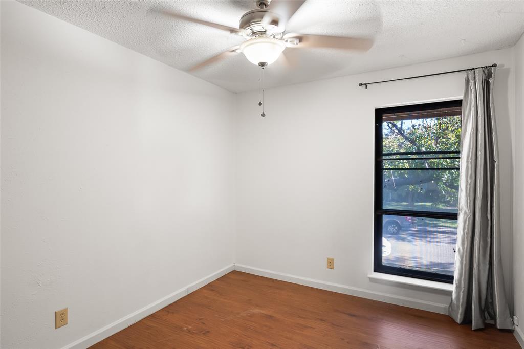 Centre Villa - Residential