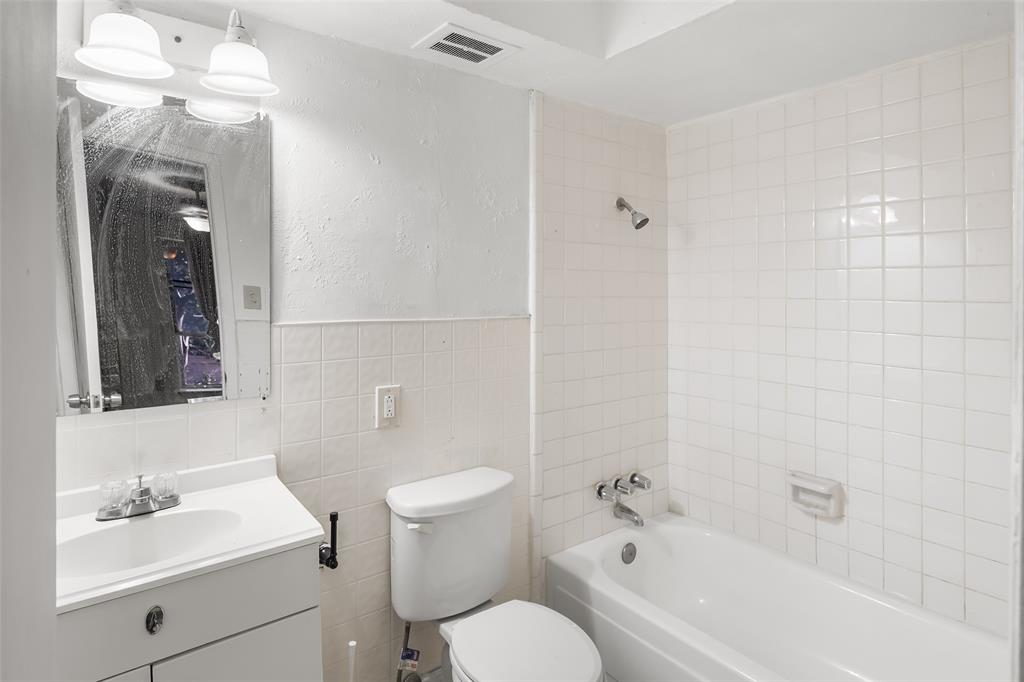 Centre Villa - Residential