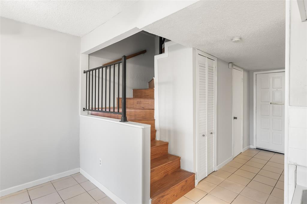 Centre Villa - Residential