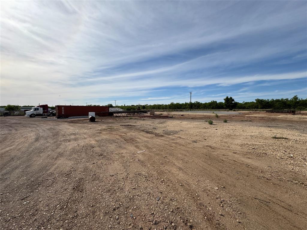 3140 E US Highway 80