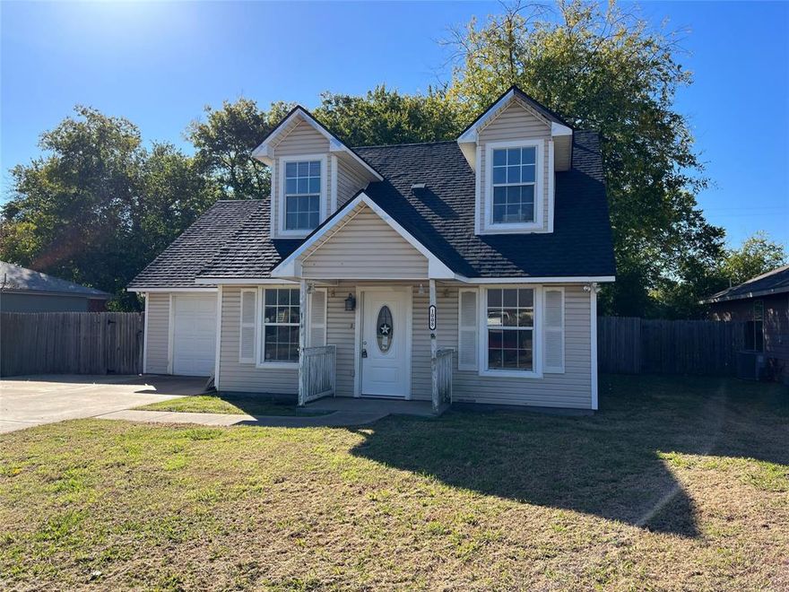 Charming 3 Bedroom 2 Bath residence boasting a brand-new roof installed in September 2023! This property holds significant investment potential and requires minimal additional work. With 1,077 square feet of living space, it sits on an expansive 9000 square foot lot. 
The kitchen has been renovated, featuring elegant granite countertops and tile flooring. In addition, it has all new external doors. The upstairs bathroom has received new flooring plus the house is primed and ready for paint.
Step outside to discover a durable storage shed and a spacious backyard adorned with mature trees. The extended concrete driveway offers ample space for campers, boats or extra vehicles. 
Situated in a flood-free zone, this vacant property has been cleared and cleaned, making it ready for immediate showings.  Seller is also open to owner finance. Call for details.