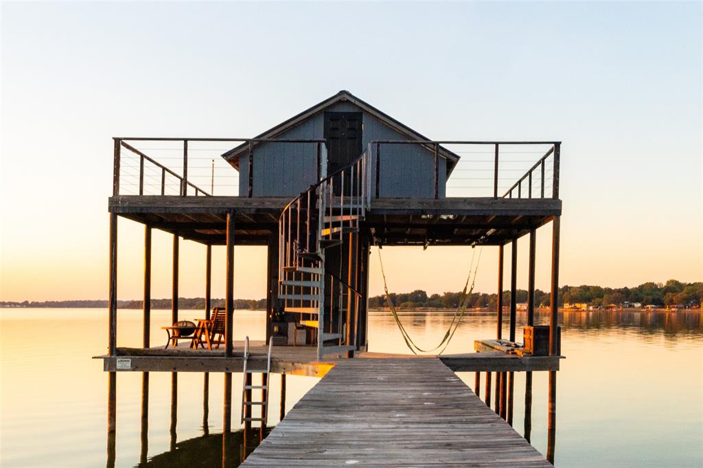 1538 Shoreline Drive