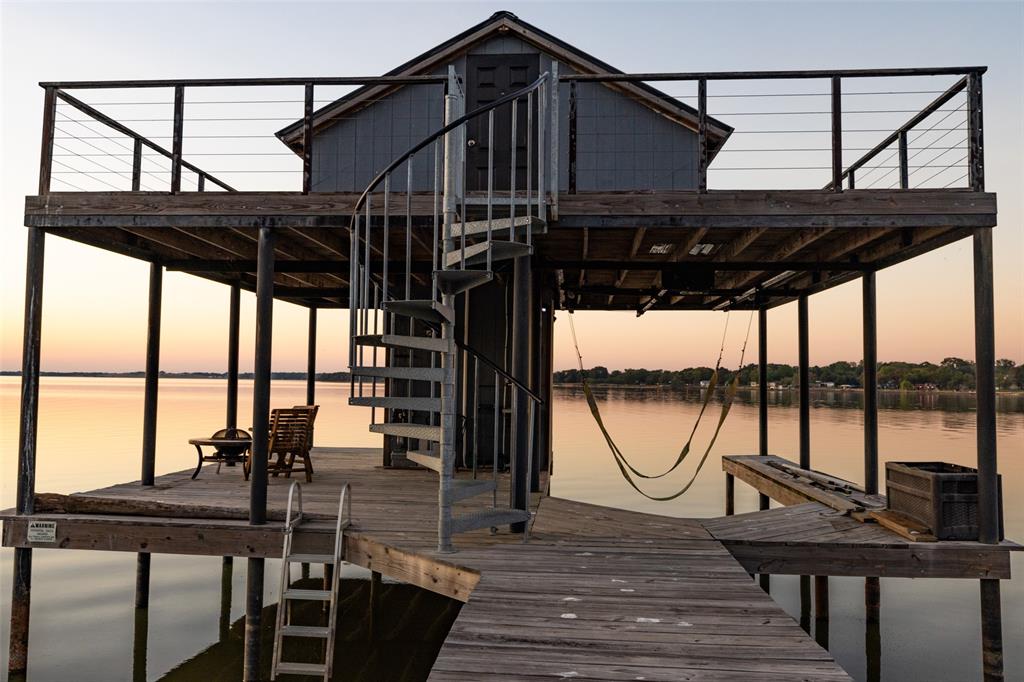 1538 Shoreline Drive